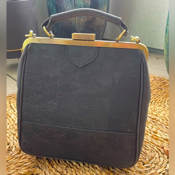 La Flore Handbags - Bebe Bark cork snap top purse. Convertible straps. Over shoulder or backpack.